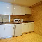 Legendary Hotel apartamentowy 4*
