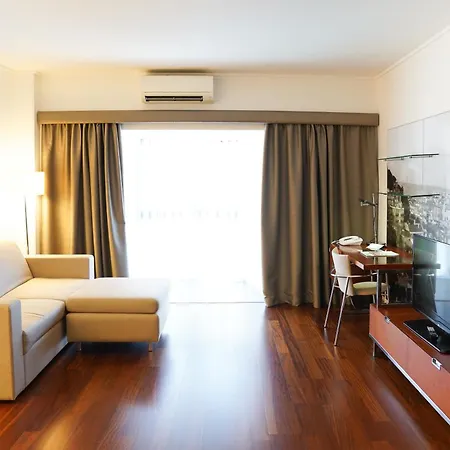 Lägenhetshotell Legendary