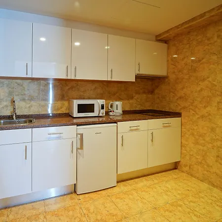 Legendary Lägenhetshotell 4*