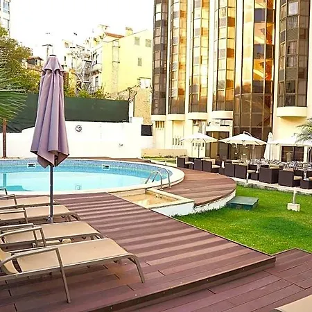 Aparthotel Legendary