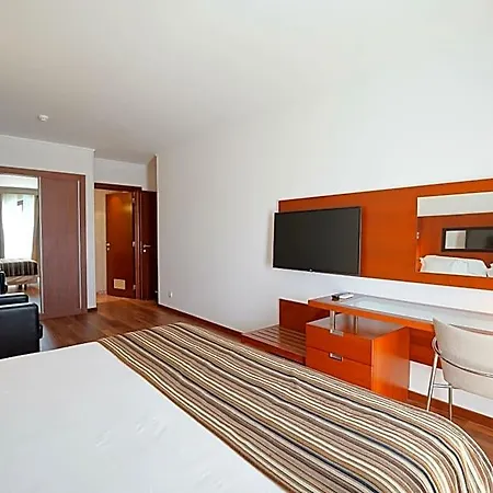 Legendary Aparthotel 4*