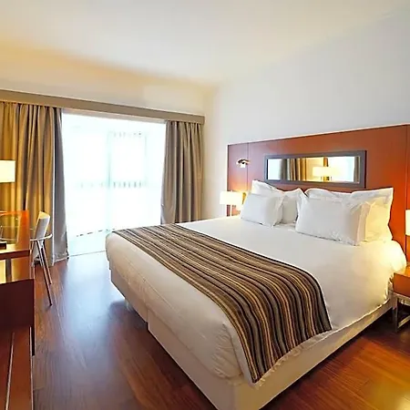 Legendary Aparthotel 4*