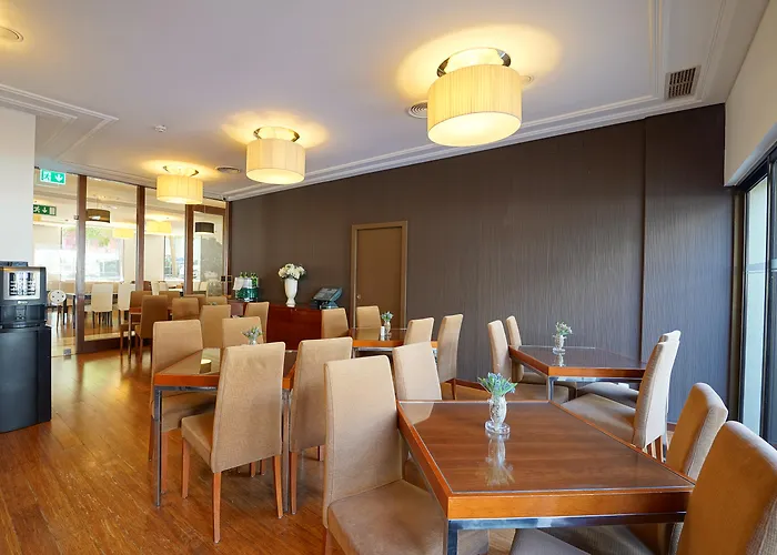 Aparthotel Legendary