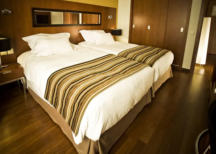 Legendary Apartahotel 4*