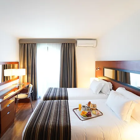 Aparthotel Legendary 4*